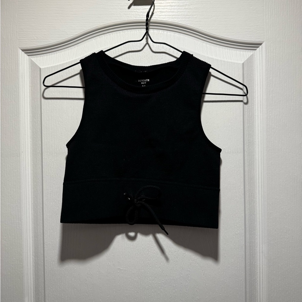 182 Sommer Ray cropped ribbed tank with tie at front size S